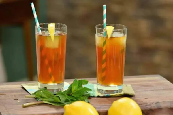 What Does Twisted Tea Taste Like Flavors Pairings And Serving Tips 